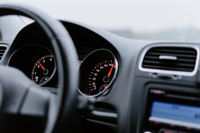 Je nieuwe auto heeft nu een zwarte doos zoals een vliegtuig