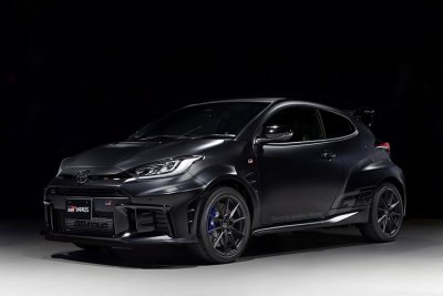 Deze Toyota Yaris kost meer dan een ton