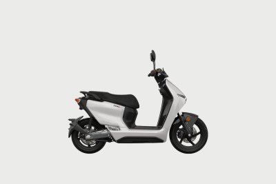 Deze elektrische scooter verslaat alle Nederlandse motoren