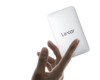 Deze SSD is zo dun dat een USB-C-poort er niet in past