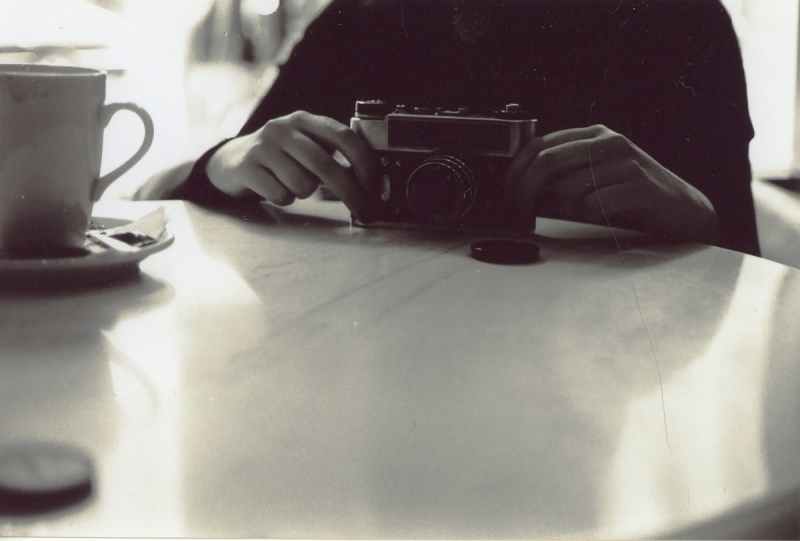 Mannen ruilen scherm voor vinyl en filmrolletjes